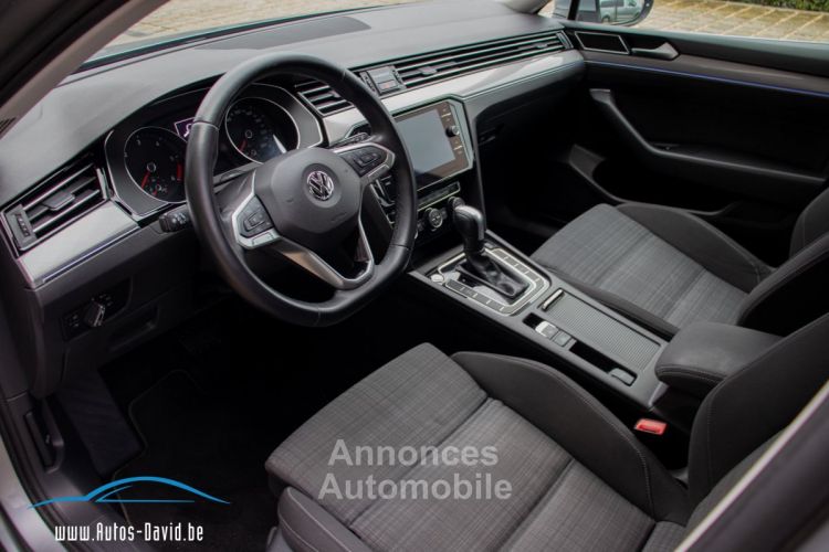 Volkswagen Passat Volkswagen Variant 1.6 TDI DSG - 1STE EIGENAAR - APPLE CARPLAY - ADAPT. CRUISECONTROL - CAMERA - TREKHAAK - BI-XENON - EURO 6 - <small></small> 11.999 € <small>TTC</small> - #3