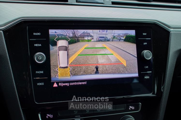 Volkswagen Passat Volkswagen Variant 1.6 TDI DSG - 1STE EIGENAAR - APPLE CARPLAY - ADAPT. CRUISECONTROL - CAMERA - TREKHAAK - BI-XENON - EURO 6 - <small></small> 11.999 € <small>TTC</small> - #21