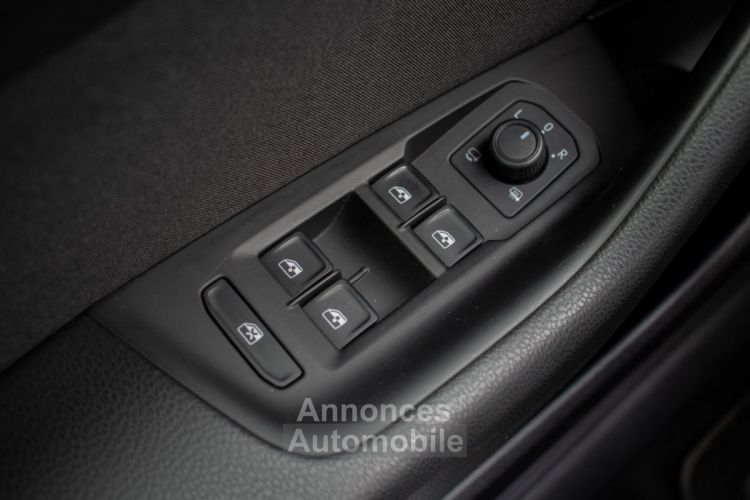 Volkswagen Passat Volkswagen Variant 1.6 TDI DSG - 1STE EIGENAAR - APPLE CARPLAY - ADAPT. CRUISECONTROL - CAMERA - TREKHAAK - BI-XENON - EURO 6 - <small></small> 11.999 € <small>TTC</small> - #36