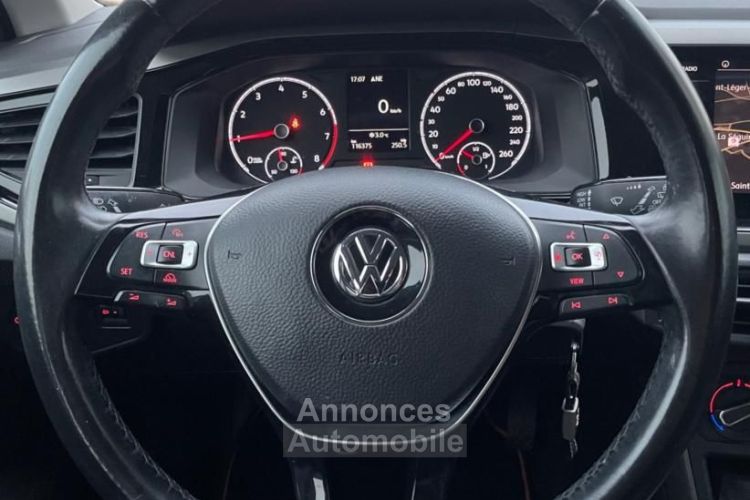 Volkswagen Polo 1.0 TSI 95 CONFORT LINE APPLE CARPLAY RADAR AV-AR - <small></small> 11.775 € <small>TTC</small> - #15