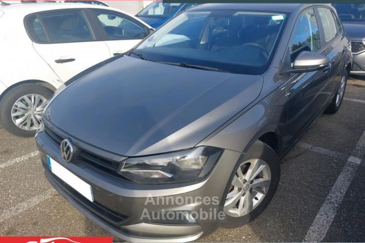 Volkswagen Polo 1.0i 80 VI Edition RADAR AV/ARR - <small></small> 12.970 € <small></small> - #1