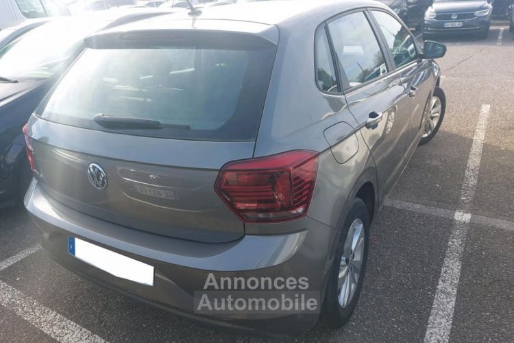 Volkswagen Polo 1.0i 80 VI Edition RADAR AV/ARR - <small></small> 12.970 € <small></small> - #2