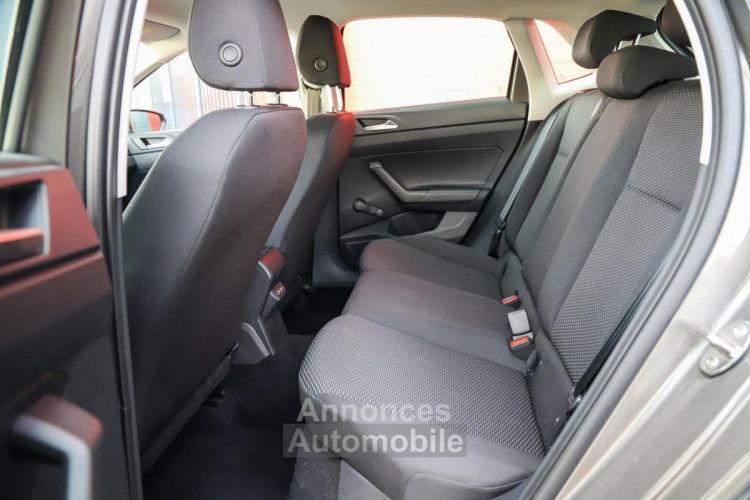 Volkswagen Polo 1.0i 80 VI Edition RADAR AV/ARR CARPLAY - <small></small> 12.970 € <small></small> - #6