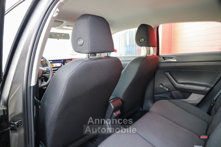 Volkswagen Polo 1.0i 80 VI Edition RADAR AV/ARR CARPLAY - <small></small> 12.970 € <small></small> - #19