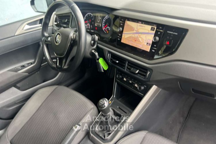 Volkswagen Polo 1.0i 80cv Confort line navig clim Appel CarPlay - <small></small> 12.850 € <small>TTC</small> - #26