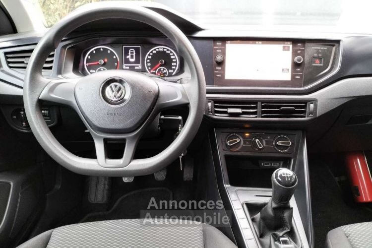 Volkswagen Polo 1.0i Trendline NAVI CLIM PETITE TAXE USB - <small></small> 13.490 € <small>TTC</small> - #15
