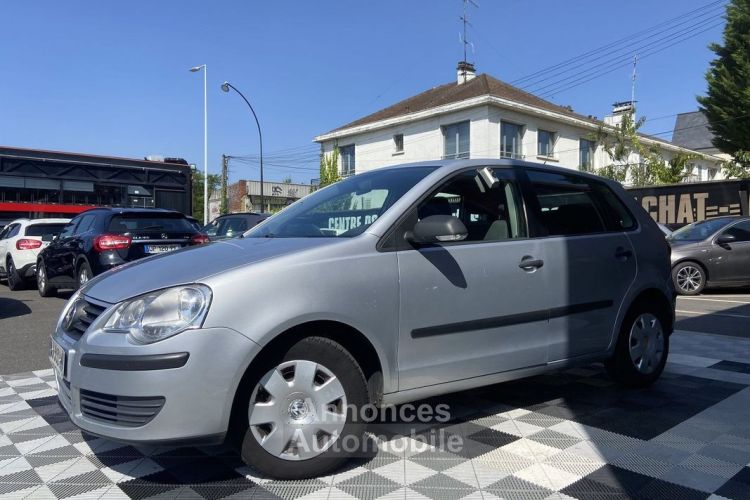 Volkswagen Polo 1.2 60CH TRENDLINE 5P - <small></small> 3.490 € <small>TTC</small> - #1