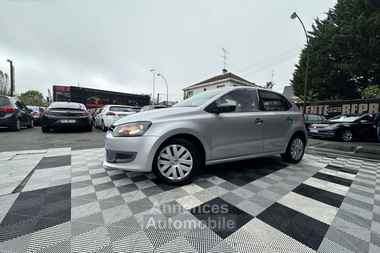 Volkswagen Polo 1.2 60CH TRENDLINE 5P - <small></small> 3.990 € <small>TTC</small> - #3