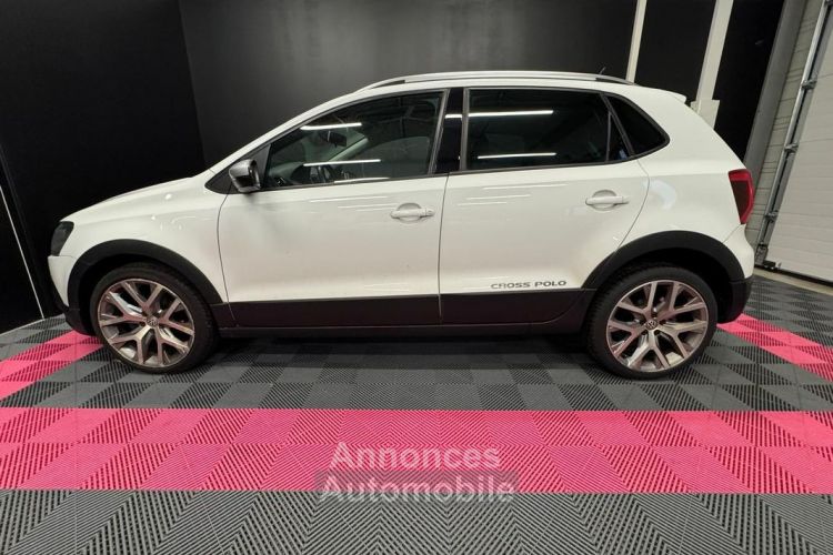 Volkswagen Polo CROSS 1.4L TDI 90ch SUIVI COMPLET SECONDE MAIN - <small></small> 9.990 € <small>TTC</small> - #2