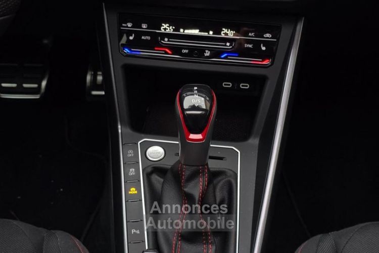 Volkswagen Polo GTI 205 CH 2.0 TSI CAMERA CARPLAY TOIT OUVRANT - <small></small> 30.990 € <small>TTC</small> - #18