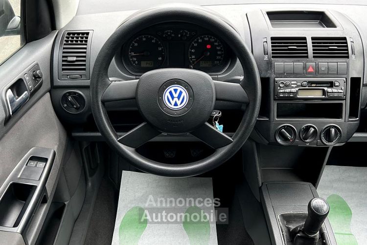 Volkswagen Polo IV 1.2 55 Cv PREMIERE MAIN / 5 PORTES BLUETOOTH / ORIGINE FRANCE - GARANTIE 1 AN - <small></small> 4.970 € <small>TTC</small> - #14