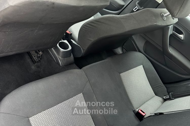 Volkswagen Polo Polo 5 2009 5 Cv 163000 Km Contrôle Technique Ok Garantie 3 Mois Freins Avant Neuf Distribution Neuve Révision Neuve Équipements : Jante Alu Cli - <small></small> 5.699 € <small></small> - #5