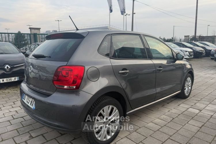 Volkswagen Polo V 1.2 70 Confortline 5p - <small></small> 7.990 € <small>TTC</small> - #3