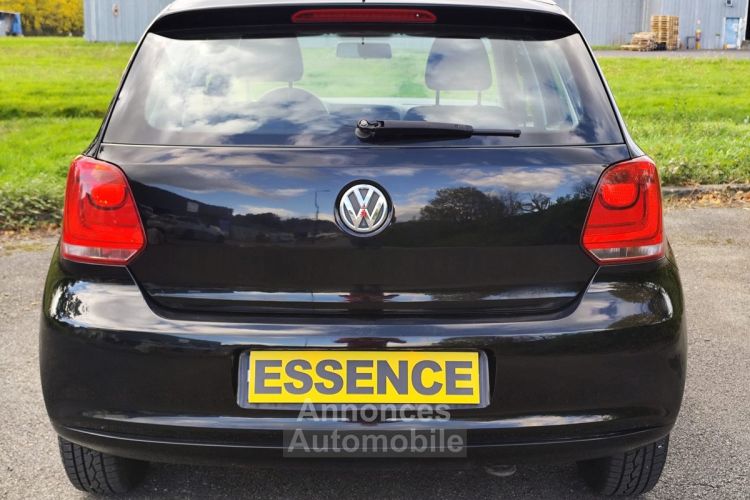 Volkswagen Polo 1.2i 12V - 60ch (4 cv) BVM5 Noir 5 portes Trendline 2011 - <small></small> 6.990 € <small>TTC</small> - #4