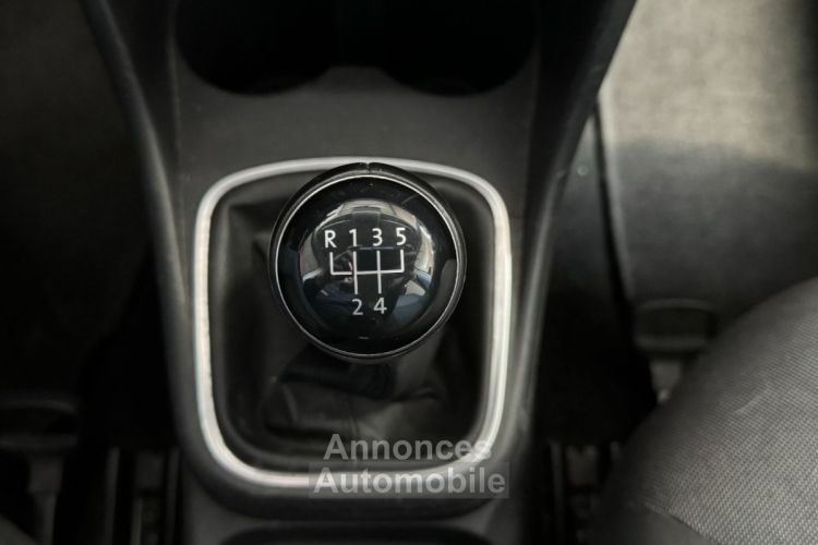 Volkswagen Polo v phase 2 confortline bluemotion 1.4 tdi 75 ch ecran tactile - <small></small> 8.490 € <small>TTC</small> - #20