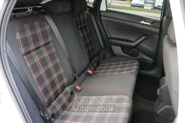 Volkswagen Polo VI GTI 2.0 TFSI 200 DSG6 (ACC, Sièges chauffants, Caméra de recul...) - <small></small> 19.990 € <small>TTC</small> - #18