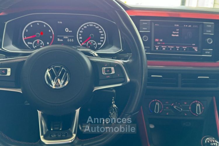 Volkswagen Polo vi gti 2.0 tsi 200 ch immat fr suivi vw - <small></small> 17.990 € <small>TTC</small> - #9