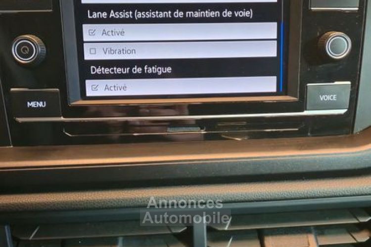 Volkswagen Polo VI phase II 1.0i 80 ch BASE CARPLAY COCKPIT LANE ASSIST - <small></small> 15.490 € <small>TTC</small> - #7