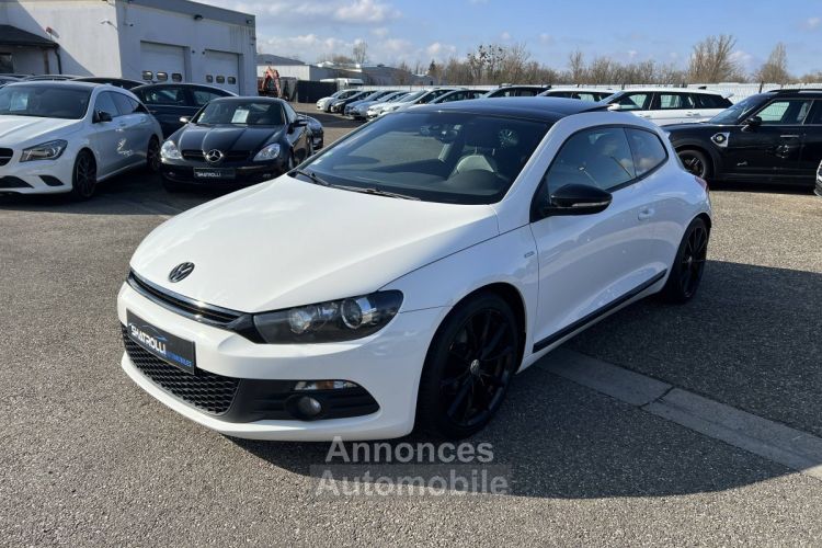 Volkswagen Scirocco 1.4 TSI 122ch MATCH BV6 Toit Ouvrant GPS Sièges chauffants - <small></small> 9.990 € <small>TTC</small> - #4