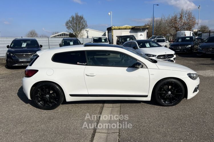 Volkswagen Scirocco 1.4 TSI 122ch MATCH BV6 Toit Ouvrant GPS Sièges chauffants - <small></small> 9.990 € <small>TTC</small> - #5