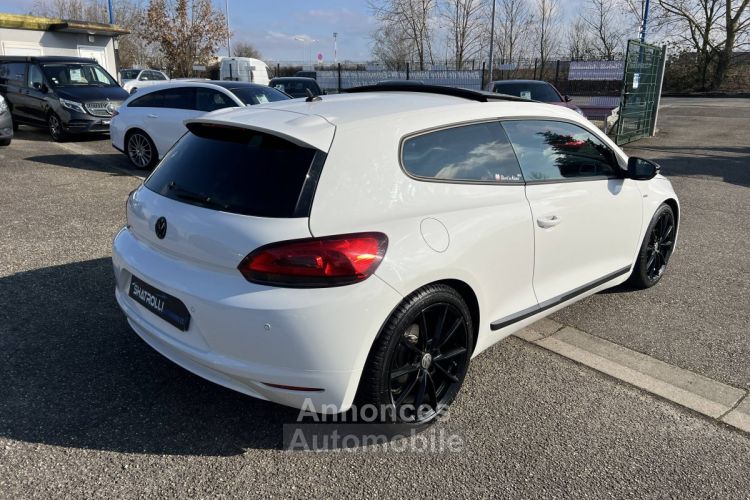 Volkswagen Scirocco 1.4 TSI 122ch MATCH BV6 Toit Ouvrant GPS Sièges chauffants - <small></small> 9.990 € <small>TTC</small> - #8