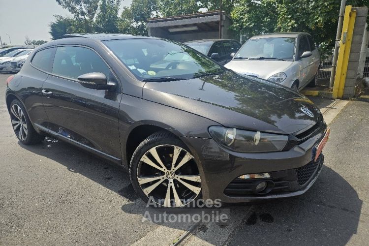 Volkswagen Scirocco 2.0 TDI 140 FAP Carat - <small></small> 10.490 € <small>TTC</small> - #2