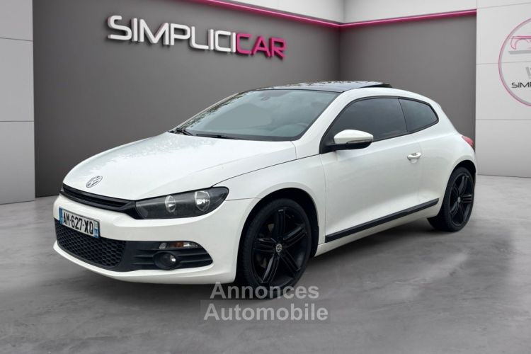 Volkswagen Scirocco 2.0 TDI 140 Sportline *GARANTIE* TOIT RELEVABLE / SIEGES SPORT / JANTES 19 POUCES R - <small></small> 8.990 € <small>TTC</small> - #4