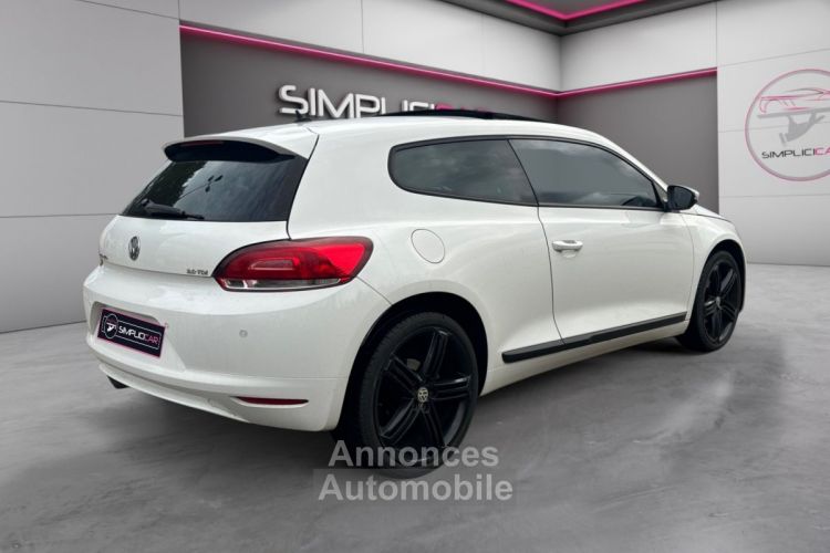 Volkswagen Scirocco 2.0 TDI 140 Sportline *GARANTIE* TOIT RELEVABLE / SIEGES SPORT / JANTES 19 POUCES R - <small></small> 8.990 € <small>TTC</small> - #8