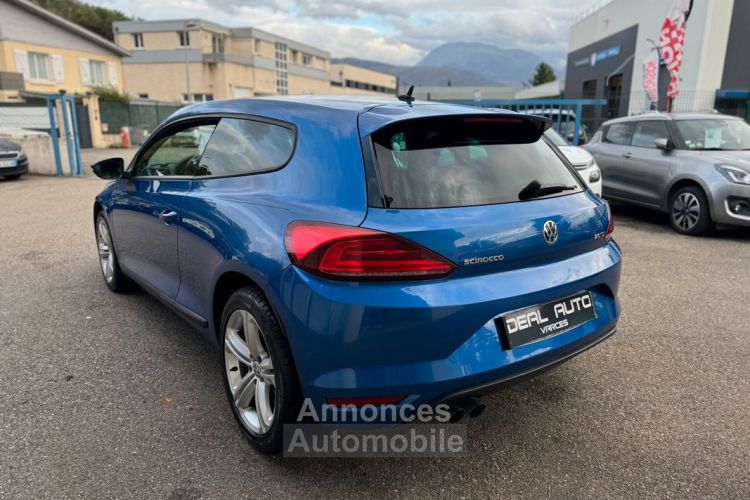 Volkswagen Scirocco 2.0 TDi 150ch BlueMotion Technology Sportline - <small></small> 12.990 € <small>TTC</small> - #4