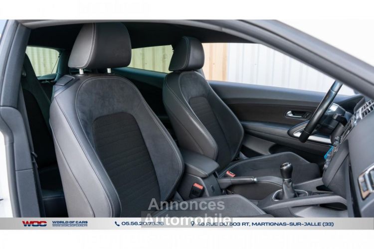 Volkswagen Scirocco 2.0 TDI 150ch SPORTLINE - <small></small> 14.490 € <small>TTC</small> - #9