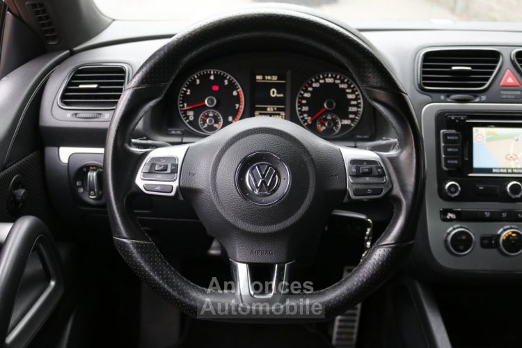 Volkswagen Scirocco 2.0 TFSI 211 Carat BVM (Origine FR, GPS, BT, Radar AR) - <small></small> 11.990 € <small>TTC</small> - #11