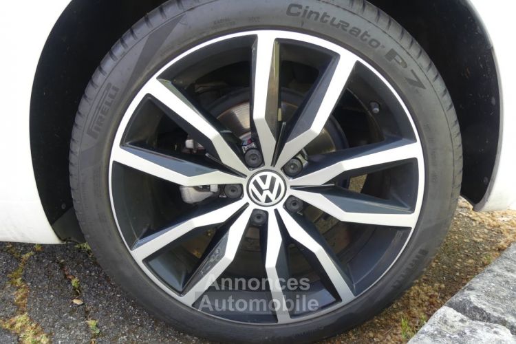 Volkswagen Scirocco 2.0 TSI 220ch Carat - <small></small> 16.990 € <small>TTC</small> - #37