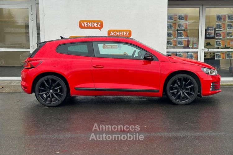 Volkswagen Scirocco 2.0l TSI 180ch BLACK SESSION CARPLAY CAMERA DE RECUL RADAR AV-AR - <small></small> 22.990 € <small>TTC</small> - #2