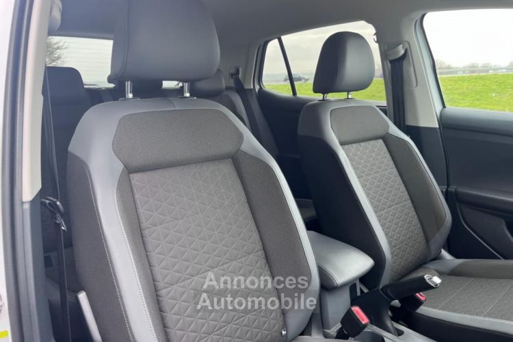 Volkswagen T-Cross 1.0 TSI 115 CH R LINE DSG7 + CAMERA DE RECUL - <small></small> 20.480 € <small>TTC</small> - #17