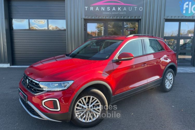 Volkswagen T-Roc 1.0 tsi 110 life avec virtual cockpit carplay camera regulateur adaptatif - <small></small> 21.990 € <small>TTC</small> - #1