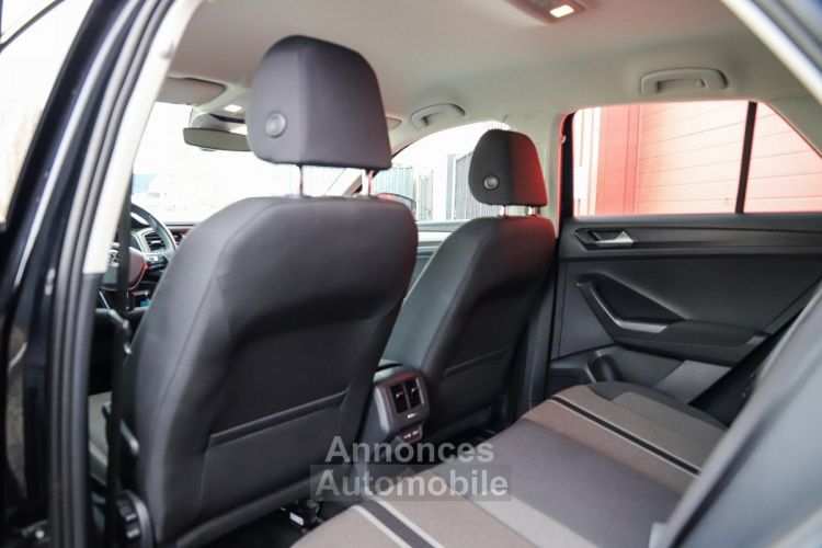 Volkswagen T-Roc 1.0 TSI 110 Lounge Business CAMERA GPS - <small></small> 16.970 € <small></small> - #27