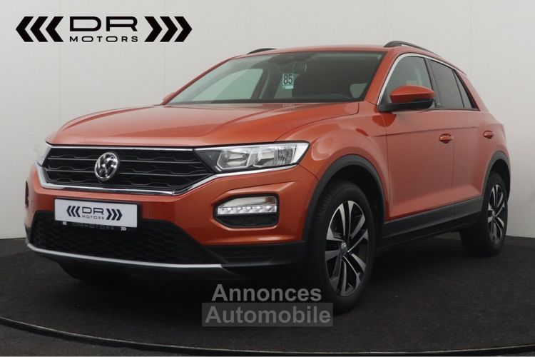 Volkswagen T-Roc 1.0 TSI UNITED - NAVI DAB APPLE CARPLAY/ANDROID AUTO 29.711km!! - <small></small> 19.995 € <small>TTC</small> - #1