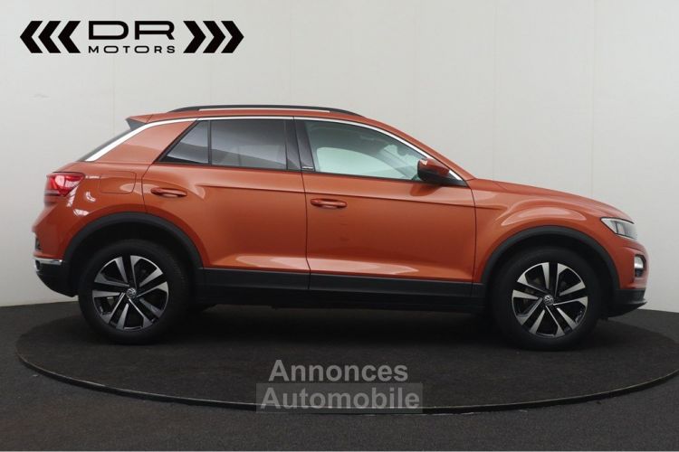 Volkswagen T-Roc 1.0 TSI UNITED - NAVI DAB APPLE CARPLAY/ANDROID AUTO 29.711km!! - <small></small> 19.995 € <small>TTC</small> - #8