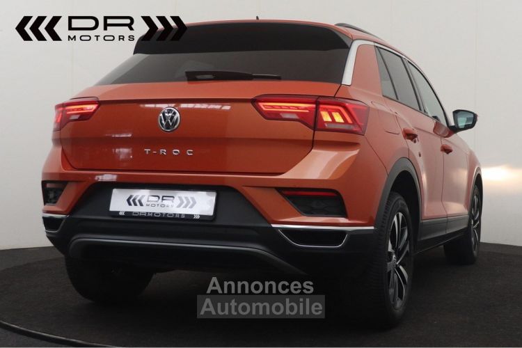 Volkswagen T-Roc 1.0 TSI UNITED - NAVI DAB APPLE CARPLAY/ANDROID AUTO 29.711km!! - <small></small> 19.995 € <small>TTC</small> - #9