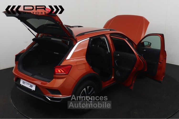 Volkswagen T-Roc 1.0 TSI UNITED - NAVI DAB APPLE CARPLAY/ANDROID AUTO 29.711km!! - <small></small> 19.995 € <small>TTC</small> - #12