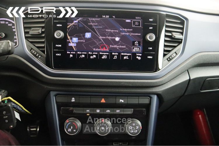 Volkswagen T-Roc 1.0 TSI UNITED - NAVI DAB APPLE CARPLAY/ANDROID AUTO 29.711km!! - <small></small> 19.995 € <small>TTC</small> - #17