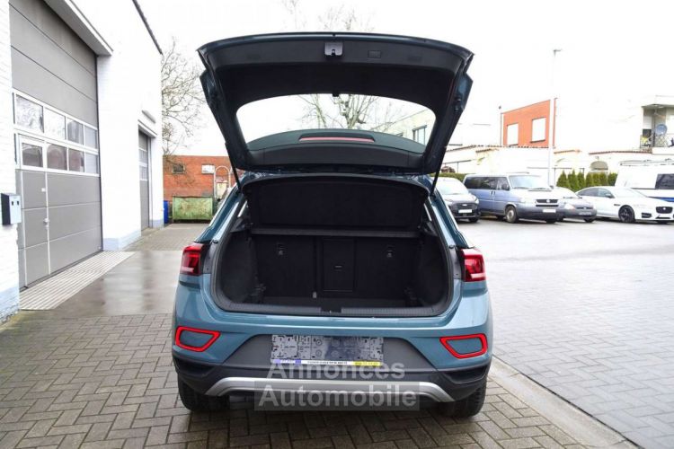 Volkswagen T-Roc 1.0TSi Life CARPLAY,VIRTUAL,ADAPT.CRUISE,CAMERA - <small></small> 22.200 € <small>TTC</small> - #29