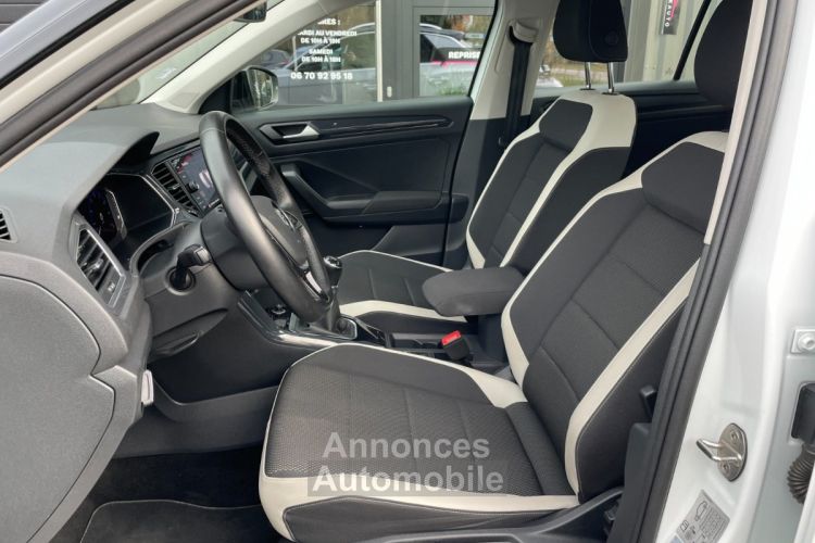 Volkswagen T-Roc 1.5 tsi 150 ch carat avec regulateur adaptatif carplay virtual cockpit camera - <small></small> 17.990 € <small>TTC</small> - #8