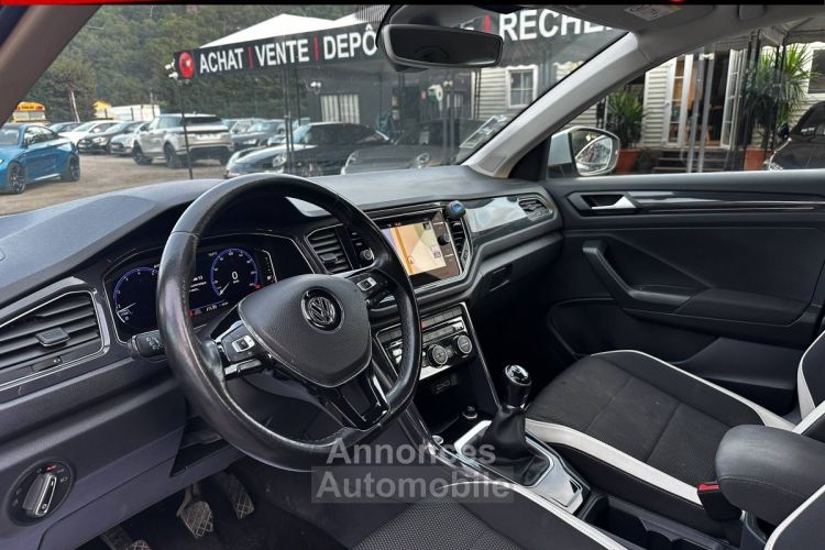 Volkswagen T-Roc 1.5 TSI EVO 150ch Carat Attelage - <small></small> 19.490 € <small>TTC</small> - #8