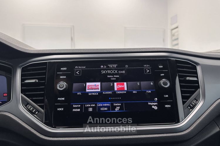 Volkswagen T-Roc 1.5 TSI EVO 150ch R-Line DSG7 Euro6d-T 117g - <small></small> 33.990 € <small>TTC</small> - #27