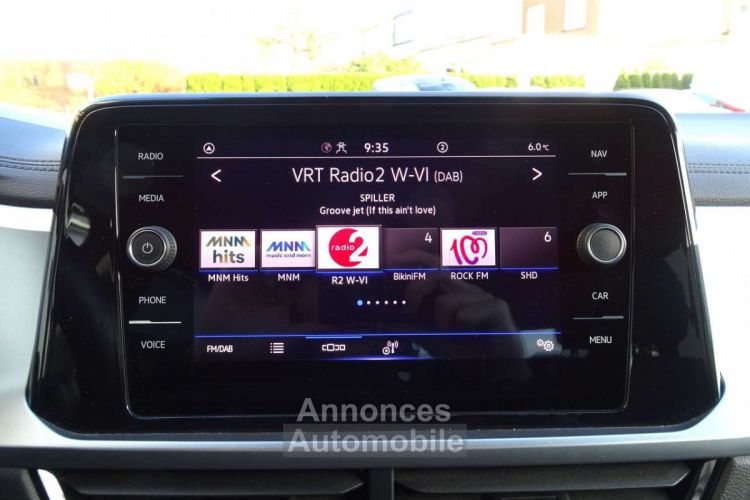 Volkswagen T-Roc 1.5TSi Style DSG,VIRTUAL,LED,CARPLAY,ADAPT.CRUISE - <small></small> 26.300 € <small>TTC</small> - #13