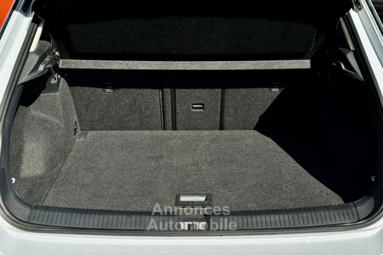Volkswagen T-Roc 2.0 TDI 150 DSG 4Motion / Toit ouvrant Attelage Beats Audio Phares LED Garantie 1an - <small></small> 48.180 € <small>TTC</small> - #13