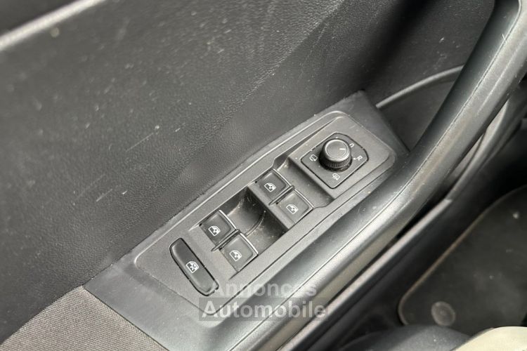 Volkswagen T-Roc 2.0 TDI 150 Start/Stop DSG7 4Motion Carat CAM + DRIVE SELECT + VIRTUAL - <small></small> 18.490 € <small>TTC</small> - #48
