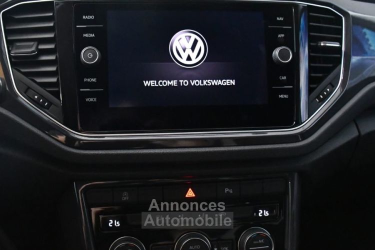 Volkswagen T-Roc Carat 1.5 TSI 150 DSG GPS Virtual ACC Caméra Lane Front Angle Mort Hayon JA 17 - <small></small> 27.990 € <small>TTC</small> - #25