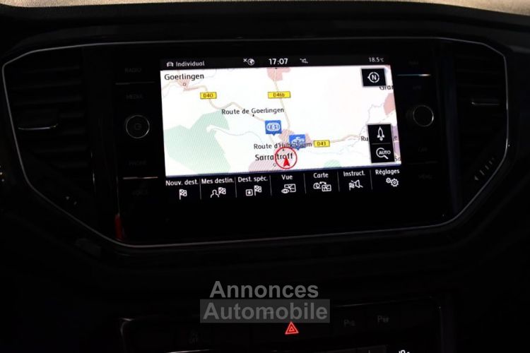 Volkswagen T-Roc R-Line 2.0 TDI 150 DSG 4Motion GPS Virtual Sono Beats TO Caméra Front Lane ACC Car Play JA 18 - <small></small> 29.990 € <small>TTC</small> - #9